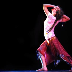Fotografía de Talleres Danza contemporánea - Conservatorio de Danza